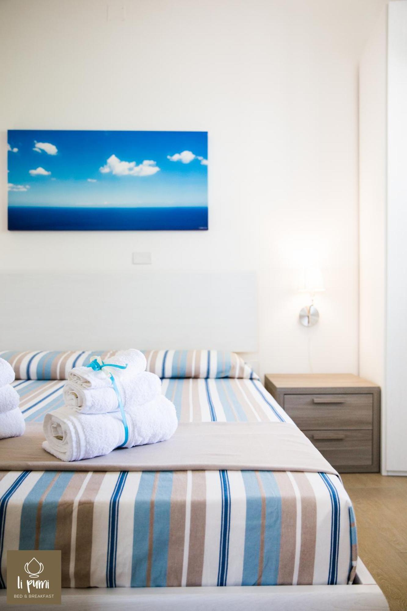 Bed and Breakfast Li Pumi Аллисте Номер фото